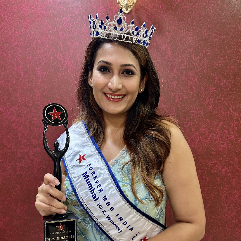 Enisha Won Mrs Mumbai 2023 Crown