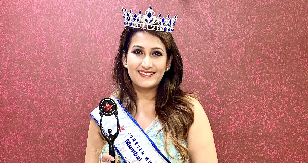 Enisha Won Mrs Mumbai 2023 Crown