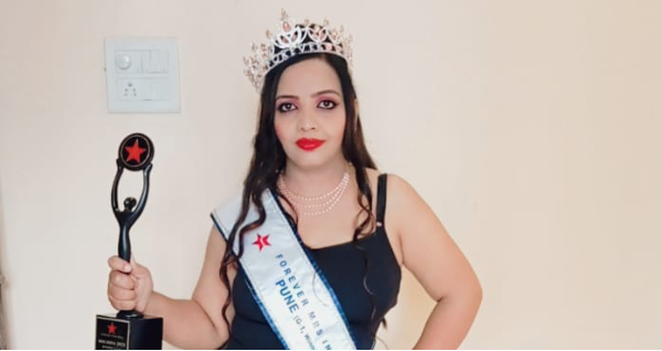 Sheetal Satish Jadhav Won Mrs Pune 2023 Crown