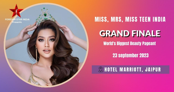 23 September Models crowing in Jaipur city