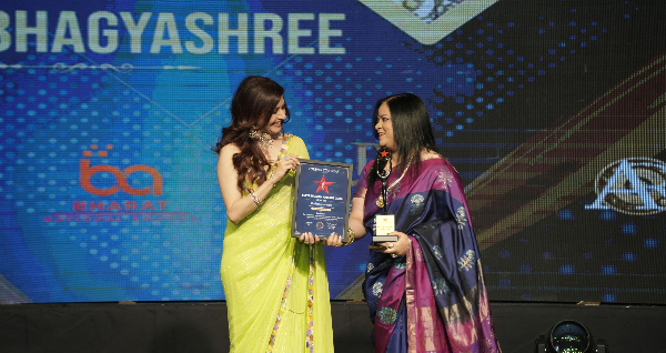 Best Astrologer in Lucknow 2024 - Rachna Awasthi Awarded